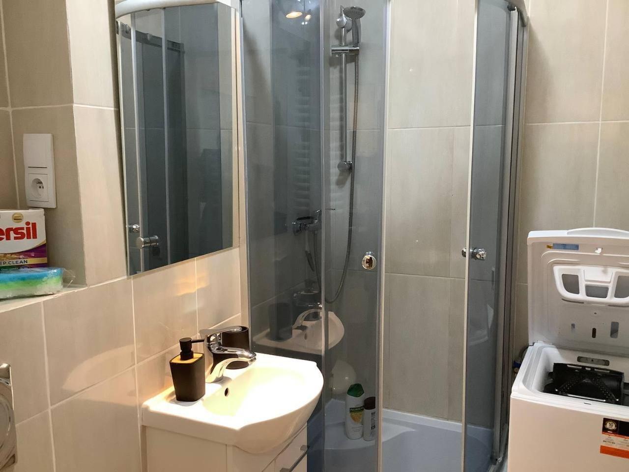 ורשה 5Centrum Stanislawa Moniuszki10 Wi-Fi 1Gb Sek מראה חיצוני תמונה